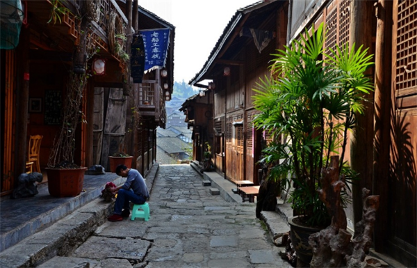 龔灘古鎮(zhèn)酉陽匯?？蜅? src="/shige/d/file/bigpic/190404/04/5-1F509154002.png" / data-2pTu="CfOeOF"><img alt=