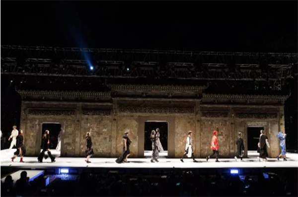 2017年中國美術學院畢業(yè)展開幕式現(xiàn)場（海量套圖