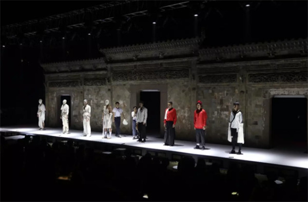 2017年中國美術學院畢業(yè)展開幕式現(xiàn)場（海量套圖