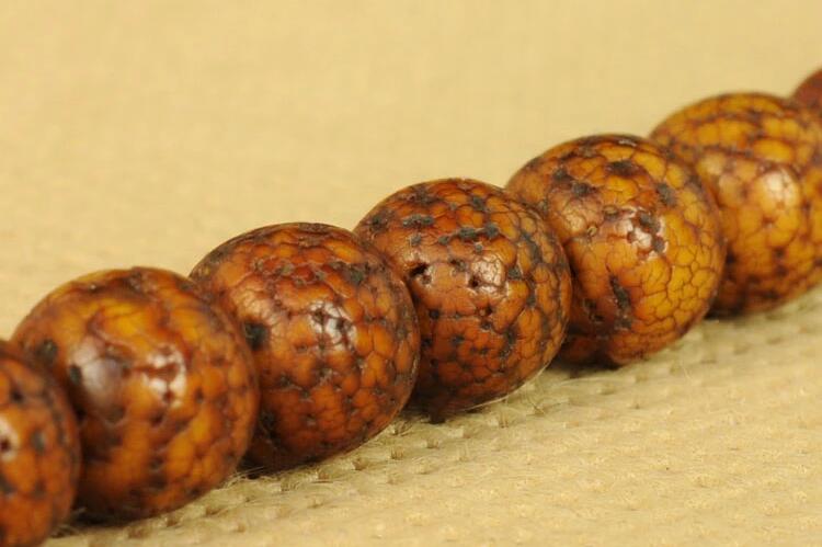 什么是星月菩提？原生態(tài)藏傳爆老星月菩提