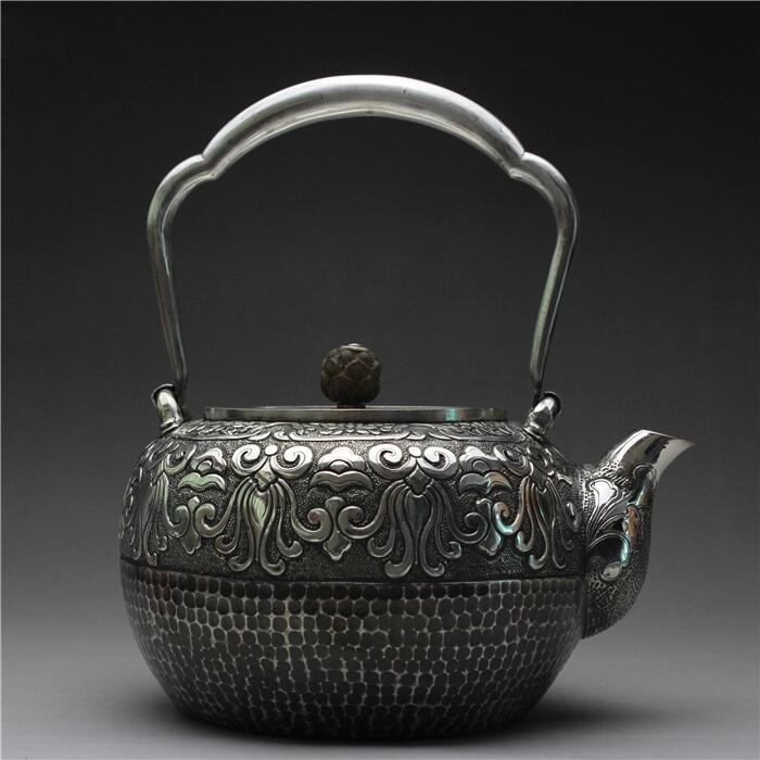 高工雕刻福連文苑傳統(tǒng)圖案銀壺的好處