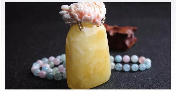 天然琥珀蜜蠟吊墜，琥珀蜜蠟保養(yǎng)方法