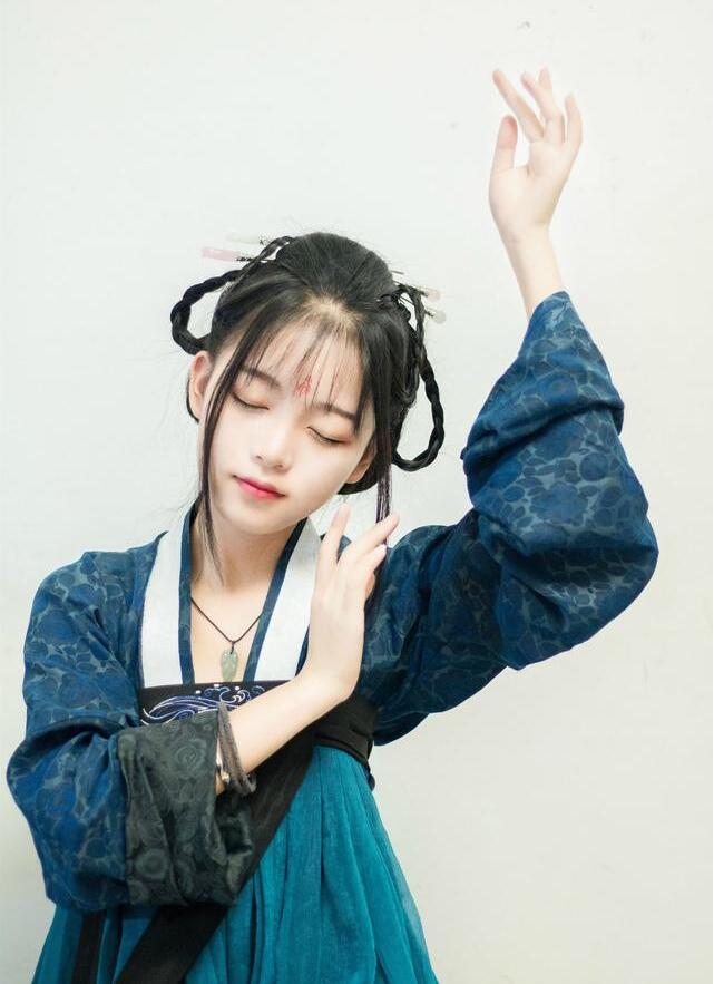 福連文苑漢服女古裝