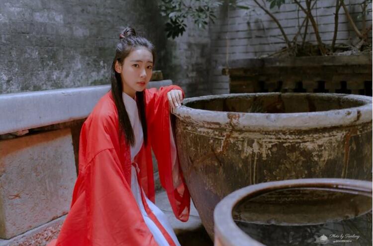 福連文苑長(zhǎng)款仙女古裝圖片