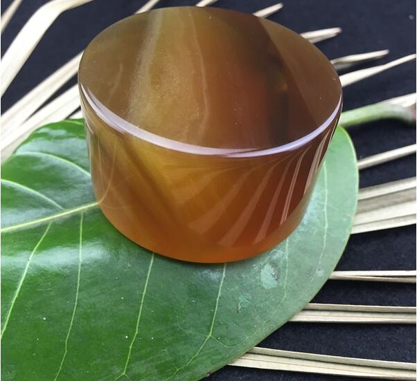 萬年琥珀，千里芬香！