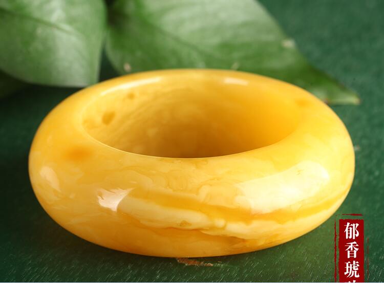 琥珀蜜蠟，百年收藏！