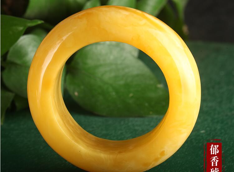 琥珀蜜蠟，百年收藏！