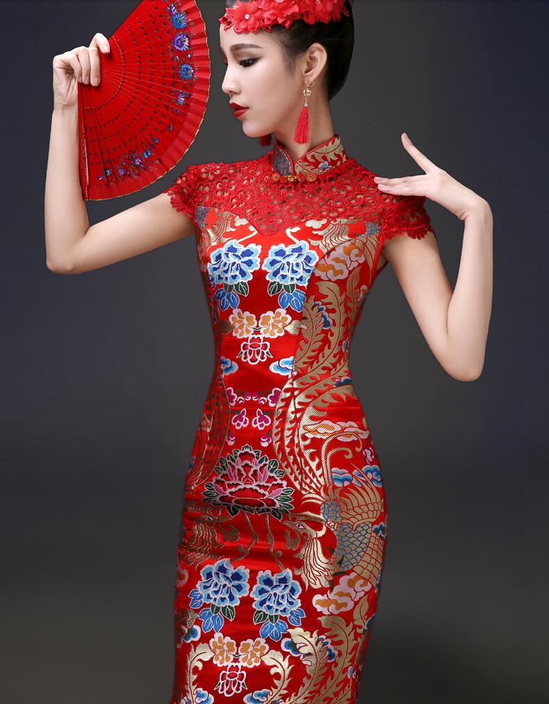 福連文苑立領(lǐng)鏤空設(shè)計中式禮服圖片