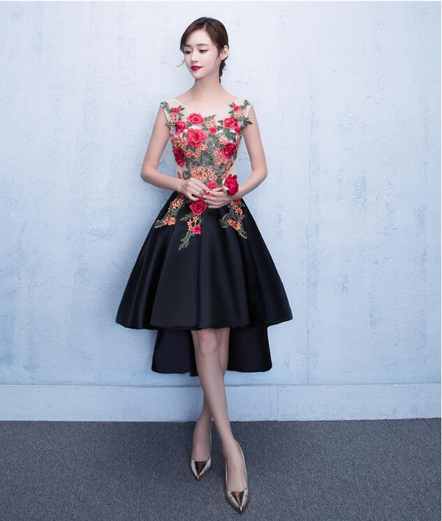 復(fù)古福連文苑蕾絲綁帶中式禮服