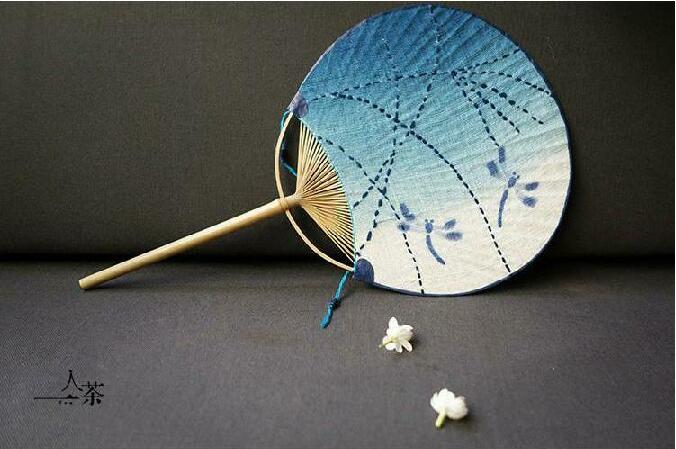 福連文苑復(fù)古刺繡和風(fēng)扇