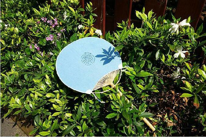 福連文苑復(fù)古刺繡和風(fēng)扇