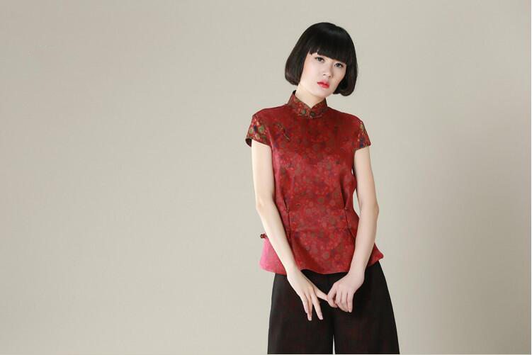 復(fù)古立領(lǐng)盤扣女士唐裝圖片