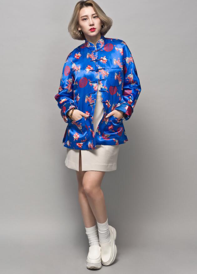 福連文苑麒麟印花盤扣唐裝圖片