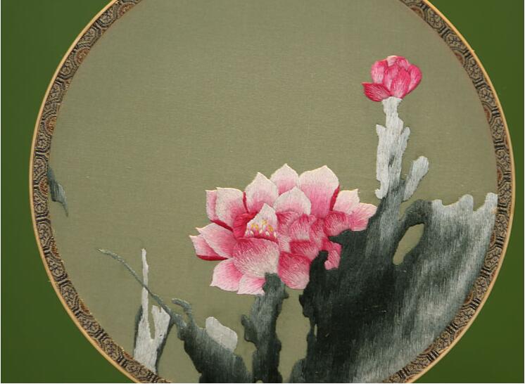 福連文苑蘇繡真絲團(tuán)扇