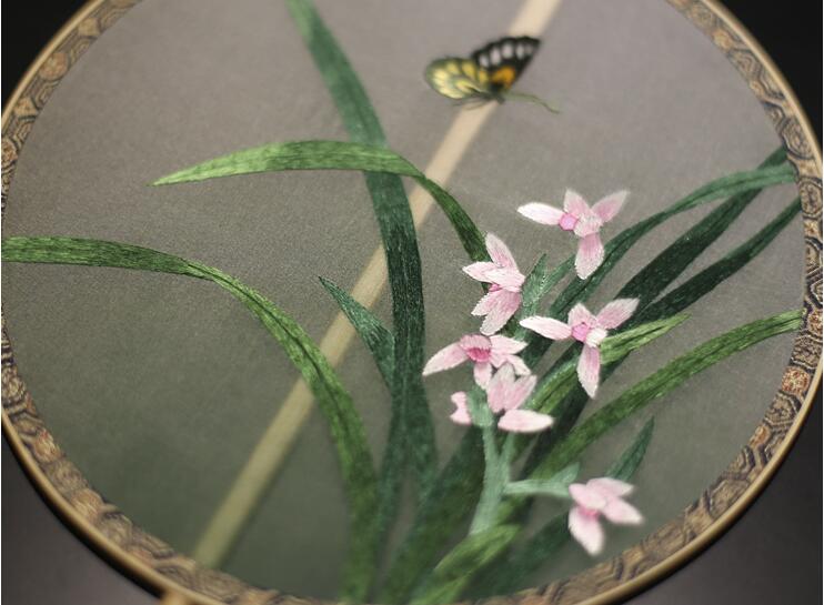 福連文苑手工刺繡真絲團(tuán)扇