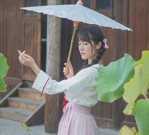 徐嬌漢服古裝圖片，福連文苑圖片