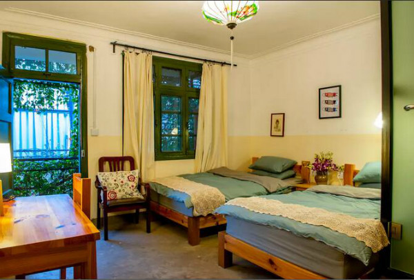 蒼山腳下的民宿，古城內(nèi)貓三家清靜四合小院民