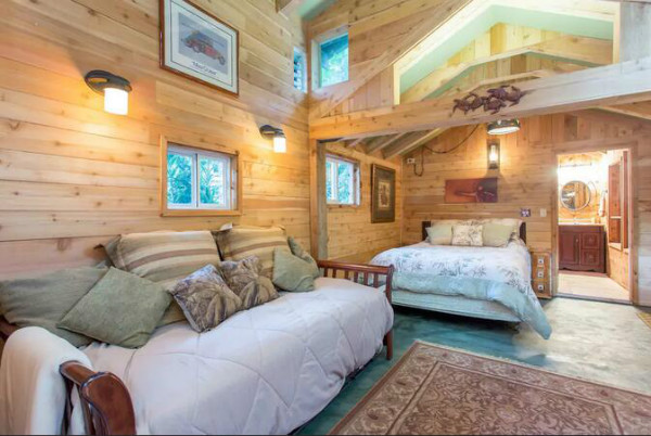 美國夏威夷民宿，可愛的花園姜餅屋