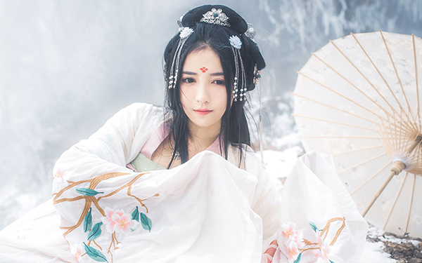 古風美女，雪地女子