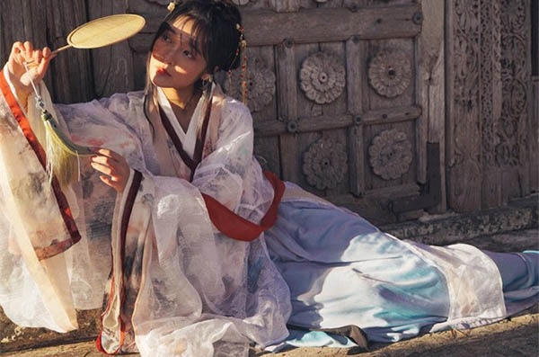 魏晉風漢服印花交領齊腰襦裙大袖衫