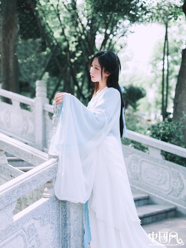 魏晉風漢服交領(lǐng)襦裙大袖衫