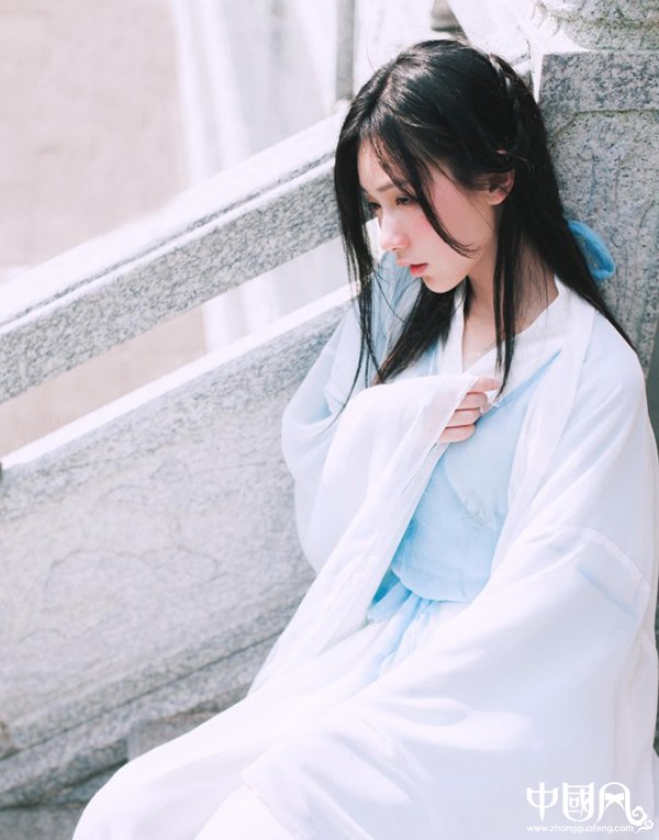 魏晉風漢服交領(lǐng)襦裙大袖衫