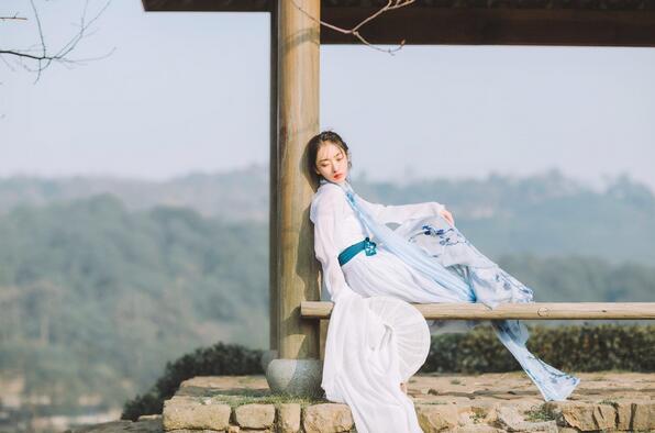 古裝女子人像攝影，白衣女子攝影照片