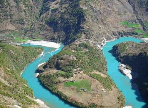 從哪些方面可以看出墳?zāi)沟娘L(fēng)水情況？