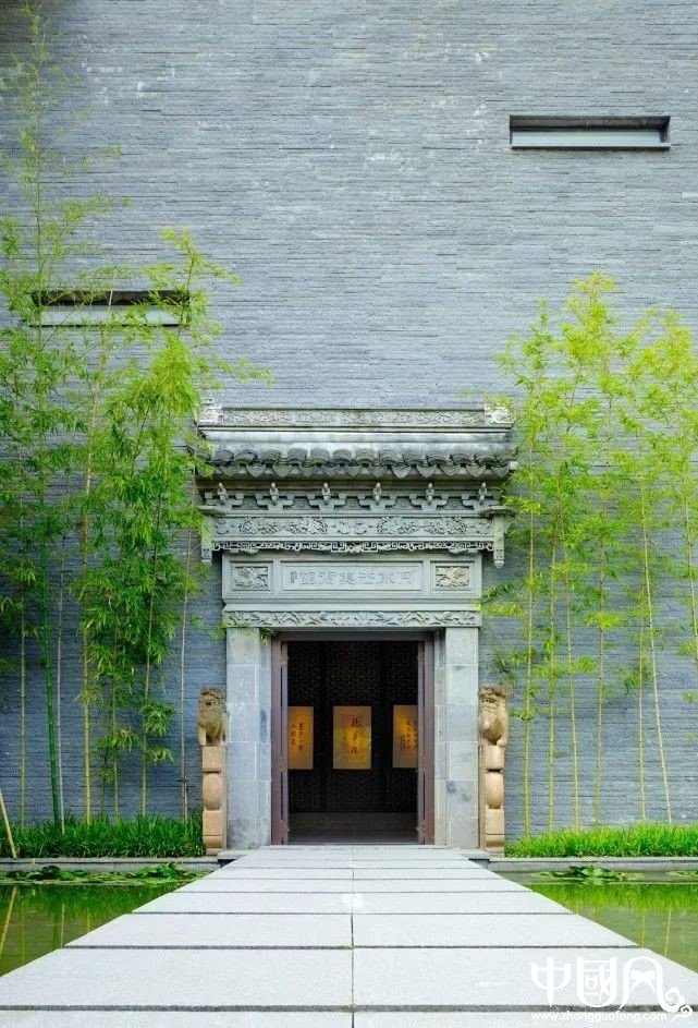 淺談大門的八方坐向：如何處理好大門風(fēng)水？