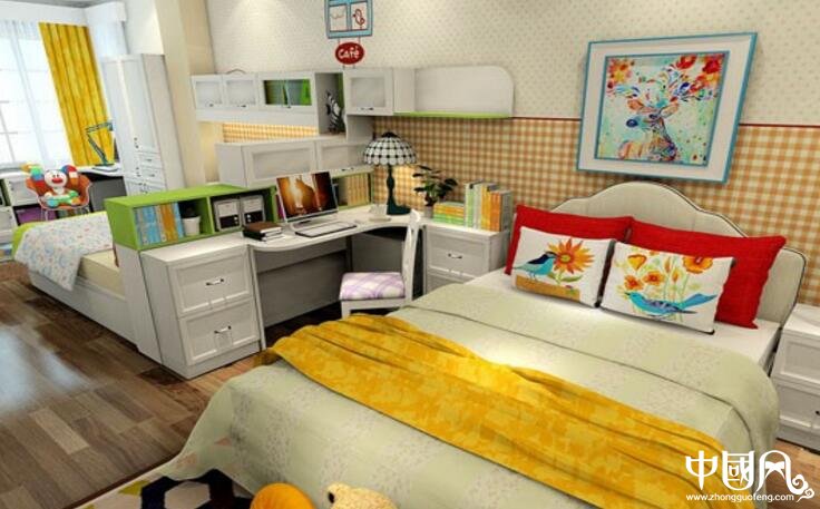 臥室的風(fēng)水聚財(cái)?shù)牟季? src="/shige/d/file/bigpic/190405/05/5-1F4211GS1240.jpg" / data-lFft="PNUaKW"></p>
<p data-OLGd="pws23G">
	臥室風(fēng)水布局怎樣聚財(cái)一、如何裝修臥室</p>
<p data-myqT="URR4PG">
	1、床要擺在財(cái)位上。風(fēng)水學(xué)上強(qiáng)調(diào)房間才是財(cái)庫，所以如果能睡在財(cái)位上，則可有聚財(cái)?shù)男Ч?。這個(gè)就可以理解臥室風(fēng)水布局怎樣聚財(cái)?shù)膯栴}的根源了吧。</p>
<p data-w2Ph="1uReoW">
	2、床頭柜需要有抽屜及二盞小燈，更具有催財(cái)及聚財(cái)?shù)墓π?，也可以得到貴人的助力，而使你的財(cái)源增加快速！如果床頭兩邊沒有床頭柜，代表此人一生無福無財(cái)。</p>
<p data-1vH1="KW5ipU">
	3、黃色一向代表財(cái)富，而在西方則被認(rèn)為是主導(dǎo)事業(yè)及財(cái)運(yùn)的方位，在臥室若放上黃色的家具飾物如黃水晶或其它黃色物品也可，可帶來旺盛的財(cái)氣，令事業(yè)飛 &ldquo;黃&rdquo;騰達(dá)。臥室風(fēng)水布局怎樣聚財(cái)這個(gè)問題的解答是注重顏色搭配的。</p>
<p data-Xuz4="9G33fM">
	4、臥室色調(diào)要相配，講究顏色風(fēng)水設(shè)計(jì)，對(duì)臥室顏色的總體要求，是適調(diào)自然，不要用太多&ldquo;深蘭&rdquo;&ldquo;深紅&rdquo;之類的沉悶之色。各種顏色要互相搭配，使五行各色樣樣俱備，色彩偏此失彼致使五行不全，不是完美的&ldquo;家裝風(fēng)水布局&rdquo;。</p>
<p data-SBgn="9xJjUS">
	臥室風(fēng)水布局怎樣聚財(cái)二、家具擺放禁忌</p>
<p data-KWp0="AIwkQk">
	1、臥室門不可對(duì)著鏡子。臥室風(fēng)水布局怎樣聚財(cái)?shù)拇鸢敢笾羞@點(diǎn)是很明確的。因?yàn)殓R子會(huì)產(chǎn)生很大的煞氣，因?yàn)榇箝T是家居中主要?dú)鈭?chǎng)口之一，時(shí)間長(zhǎng)了，會(huì)破壞氣場(chǎng)，不僅會(huì)影響到屋內(nèi)居住人的財(cái)運(yùn)，還會(huì)不利健康等方面。</p>
<p data-ePYl="r2gbEo">
	2、臥室風(fēng)水布局怎樣聚財(cái)?shù)慕ㄖ笊嫌幸粭l很重要，就是墻壁不能出現(xiàn)裂痕。房屋中墻壁出現(xiàn)裂痕雖屬房屋質(zhì)量范疇，但同樣也會(huì)影響自家的風(fēng)水財(cái)路，如果出現(xiàn)裂痕建議盡快修繕。</p>
<p data-ghSS="FRFfY4">
	3、很多人忙于工作而忽視了臥室的環(huán)境衛(wèi)生和整齊，這樣不僅影響居住的舒適度，同時(shí)也會(huì)影響房屋的財(cái)運(yùn)風(fēng)水。有空的時(shí)候多收拾下室內(nèi)的衛(wèi)生吧，讓財(cái)運(yùn)滾滾而來。如果保持臥室整潔都做不到，說明你很懶，就不要再問臥室風(fēng)水布局怎樣聚財(cái)。</p>
<h2 data-k4lP="5CrQXJ">
	布置能帶來聚財(cái)風(fēng)水</h2>
<p data-V2CS="FuTc3c">
	(一)把臥室床擺放在財(cái)位上是臥室風(fēng)水招財(cái)?shù)年P(guān)鍵。風(fēng)水學(xué)上特別強(qiáng)調(diào)的就是財(cái)位，如果能夠睡在財(cái)位上，那么就有可能帶來聚財(cái)?shù)男ЧＴ谝粋€(gè)臥室中，它的財(cái)位或者比較旺氣的方向有可能在進(jìn)門的斜對(duì)角上，同時(shí)財(cái)位的地方一定要保持清潔干凈，這樣的招財(cái)風(fēng)水作用才會(huì)最強(qiáng)。這也就是為什么說在臥室床的下面不能擺放雜物的原因，另外，我們可以在財(cái)位上擺放一下圓形的或者是盆形的聚寶盆等招財(cái)擺件，這樣就會(huì)帶來吉上加吉的效果，而且，還會(huì)讓臥室聚財(cái)風(fēng)水的作用持續(xù)的時(shí)間更長(zhǎng)。</p>
<p data-FPCR="unsHQ4">
	(二)臥室想要聚財(cái)也要看看床的位置擺放。因?yàn)榕P室床的位置擺放不好除了會(huì)讓自己難以入睡之外，還可能會(huì)發(fā)證一些夢(mèng)靨，讓你產(chǎn)生精神上的不安，還會(huì)讓你的財(cái)源不順，不能給你帶來聚財(cái)?shù)墓δ茏饔?，這樣對(duì)你的身體健康也會(huì)不利。還有就是如果你是中式的家居就不要擺放西式的床;如果是日式的房間，也不要到誒上中式的八角床，這樣都不能給你的臥室?guī)碚胸?cái)風(fēng)水，這個(gè)是臥室風(fēng)水聚財(cái)?shù)牟焕帯?/p>
<p data-hYHW="XROdwr">
	(三)還有是在臥室的床頭上不能放置一些不干凈的東西，而且床頭一定要經(jīng)常打掃，否則，就會(huì)破壞掉臥室風(fēng)水招財(cái)?shù)淖饔?。床頭的兩邊一定要放置床頭柜，這樣就能夠給人帶來招財(cái)?shù)倪\(yùn)氣。還有偶要注意的是枕頭的擺放是男左女右。這樣才能得到好的運(yùn)氣。</p>
<p data-SLIT="isZg8x">
	臥室擺放鮮花一樣可以催財(cái)，但是我們要考慮鮮花的色彩、香味、以及花型。它們既要協(xié)調(diào)，又要有利于主人的身心。在選擇的時(shí)候我們可以結(jié)合臥室內(nèi)墻壁、天花板、地板以及家具和其他裝飾的色彩來選定。例如，房間色調(diào)偏冷，暖色調(diào)的鮮花就可以增強(qiáng)臥室的溫馨氣氛。反之，就可以選擇冷色調(diào)的鮮花，給人以寧靜安詳?shù)母杏X。這個(gè)在臥室聚財(cái)風(fēng)水中也起到很大的作用。</p>
<p style="text-align: center;" data-qKPW="3fTur5">
	<img alt=