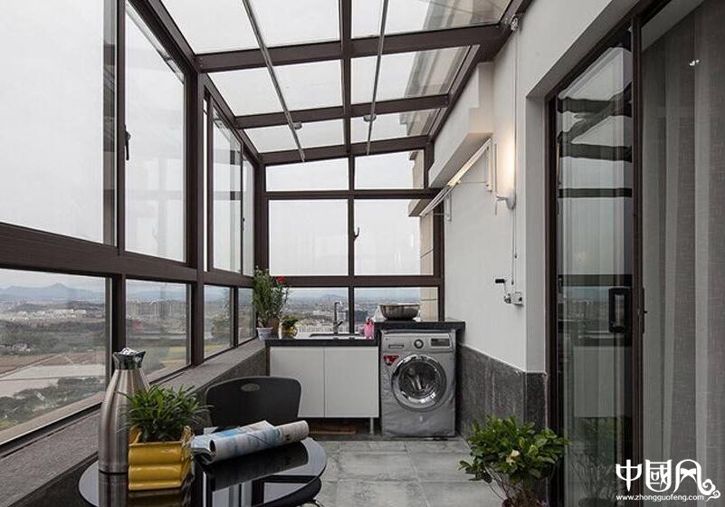 陽臺(tái)養(yǎng)花與風(fēng)水關(guān)系