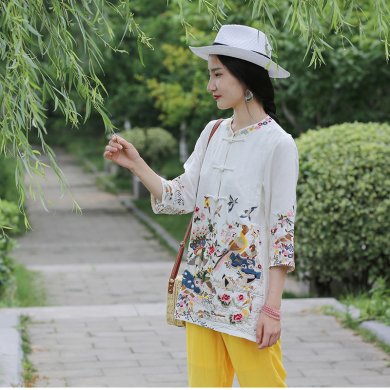 福連文苑亞麻刺繡復(fù)古唐裝圖片