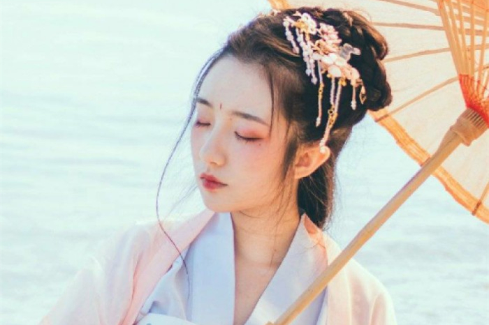 淡雅古裝女子頭像，清幽古風(fēng)頭像真人