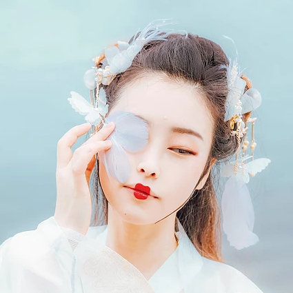 羽仙帶傘女生頭像，唯美古風真人頭像