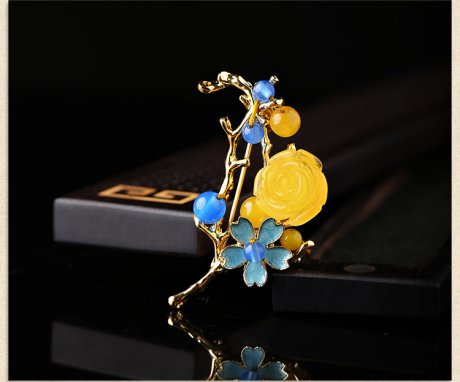 復(fù)古蜜蠟花氣質(zhì)胸針，唯美清新胸花。