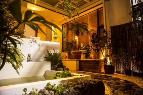 大理古城民宿，逸舍雅居大理民宿