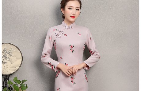 淡粉繡小花旗袍，粉嫩清純旗袍裙