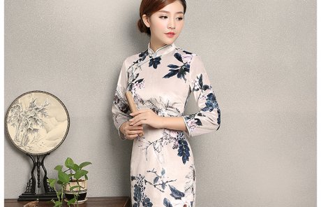 淺色草木印花旗袍，素雅中袖旗袍裙