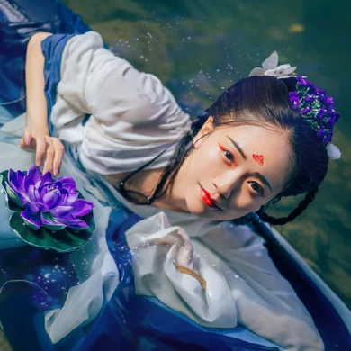 青蓮芙蓉女生頭像，唯美古風(fēng)真人頭像