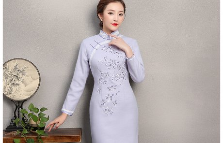 紫色繁花旗袍，復(fù)古刺繡旗袍裙