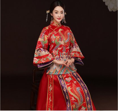 精美鳳凰斜襟新娘禮服，奢華刺繡中式禮服