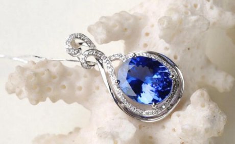 天然水晶，18K金坦桑石掛墜