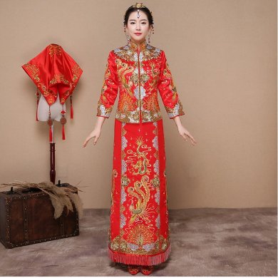 龍鳳之喜中式禮服，精致新娘結(jié)婚禮服