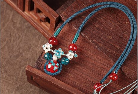 藍(lán)色琉璃吊墜福連文苑鎖骨鏈，古風(fēng)簡約花朵項(xiàng)鏈