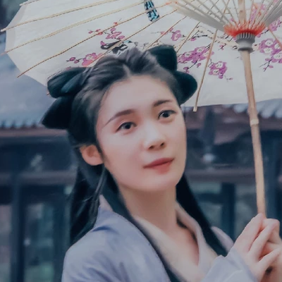 素雅復(fù)古帶傘女生頭像，唯美古風(fēng)真人頭像