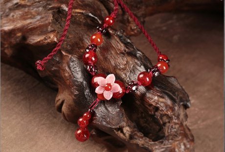 柔情紅色鎖骨鏈，民族風紅珠項鏈首飾