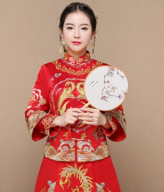 紅色龍鳳褂中式禮服，復(fù)古時(shí)尚福連文苑新娘禮服