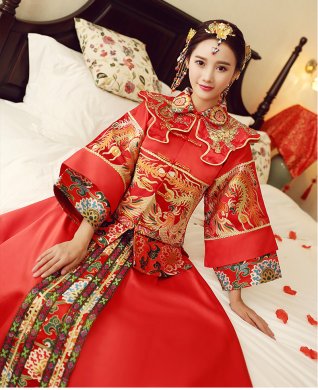 紅色中式禮服，傳統(tǒng)古典魅力新娘禮服