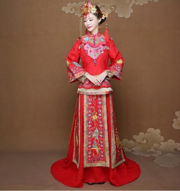 披肩拖尾秀禾服新娘禮服，時尚大氣中式禮服