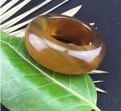 萬年琥珀，千里芬香！